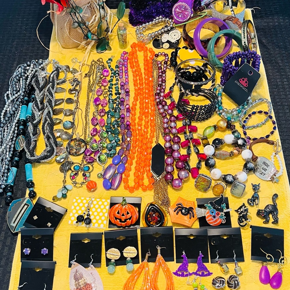 82. Halloween Jewelry Bundle